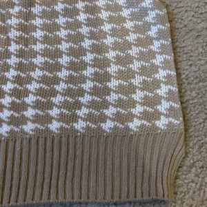 Medium large size vest sweater woman thumbnail 3