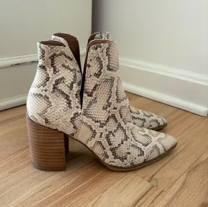 Steve Madden Cream Snakeskin Booties thumbnail 1