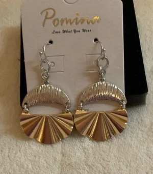 Pomina Silver Textured Fan Dangle Earrings thumbnail 1