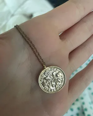 Gold Coin Necklace thumbnail 2