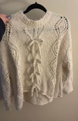 Forever 21 Bow Sweater  thumbnail 1