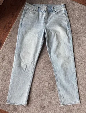 American Eagle Mom Jeans thumbnail 1