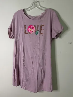 Victoria’s Secret Women’s Lavender 'LOVE' Floral Nightshirt thumbnail 1