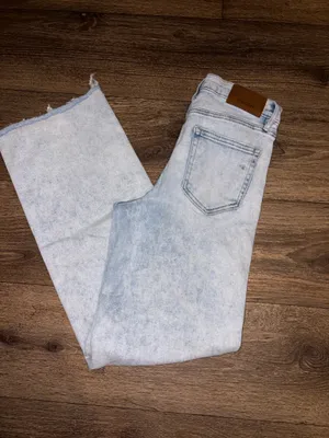 Hidden Jeans size 26  thumbnail 2