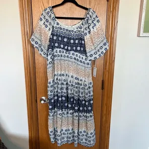 NWT DEX Maxi Dress 1X Navy Floral Boho Tiered‎ Puff Elastic Sleeves Flowy Spring thumbnail 2