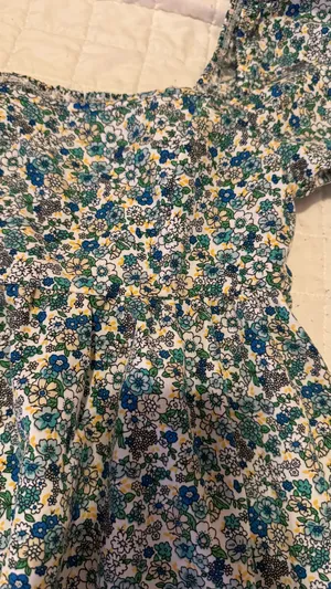 Women’s Shein Dress Floral thumbnail 4