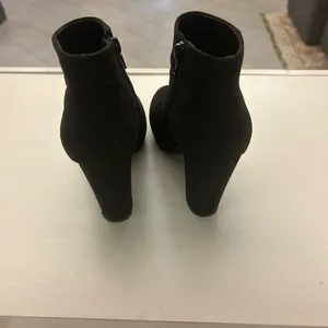 Booties Chic Black Ankle see pictures for size. Cannot read but I think 6 1/2 thumbnail 2