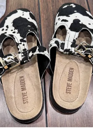 Steve Madden 'Atticus' Black & White Cow Print Calf Hair T-Strap Buckle Clogs thumbnail 5