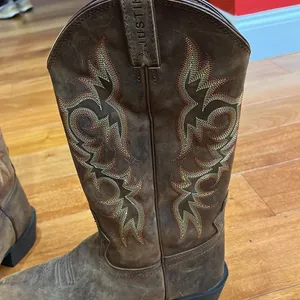Justin Boots Men's New Stampede Huck Brown Boots 2551 size 9.5D thumbnail 2