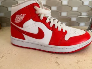Jordan Air 1 Mid thumbnail 3