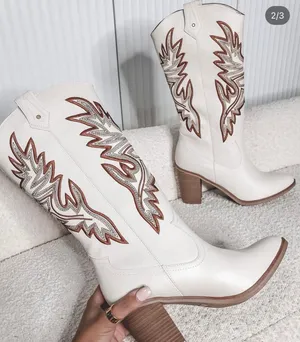 White Cowgirl Boots Size 6 thumbnail 1