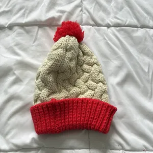 New England Patriots Chunky Knit‎ Hat Pom Pom Cuff Red Womens NFL Team Apparel thumbnail 4
