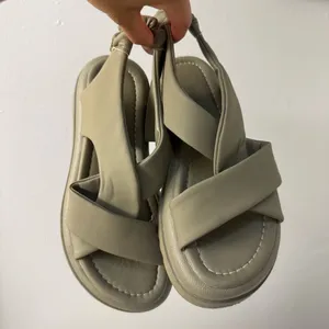 Women Minimalist Flatform Slingback Sandal thumbnail 2