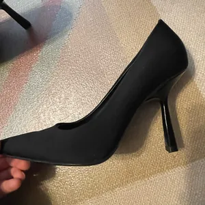 Zara Women's Black Heels thumbnail 4