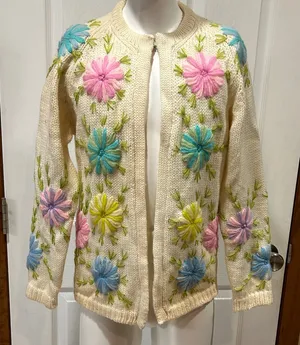 Women’s 1950-60s Jeri Jo Floral Embroidered Wool Cream Cardigan thumbnail 1