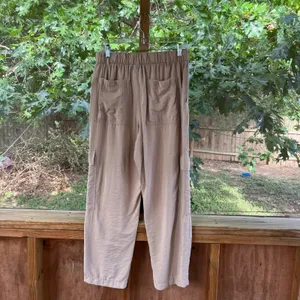Gap Women's Mid-Rise Cargo Pants Khaki Tan Size M thumbnail 2