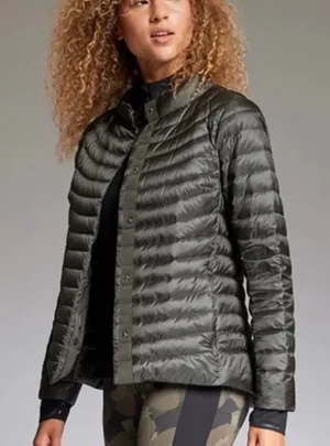 Athleta | Downkind Down Puffer Jacket in Arbor Olive Green | Sz XS thumbnail 1