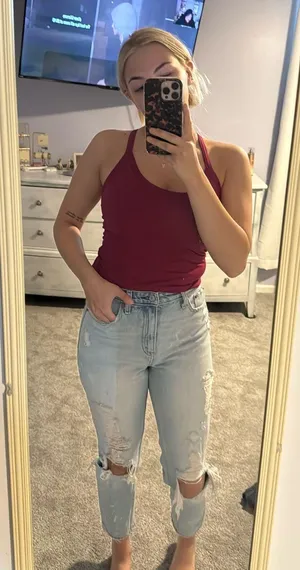 Abercrombie Girlfriend High-Rise thumbnail 1