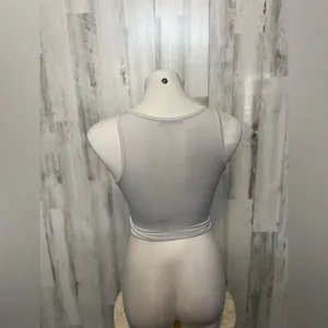 White crop top Size XS thumbnail 3