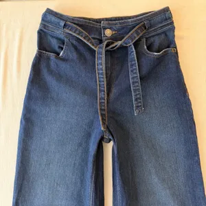 Express Wide Leg Super High Rise Belted Jeans 4R Dark Wash 70s Retro thumbnail 11