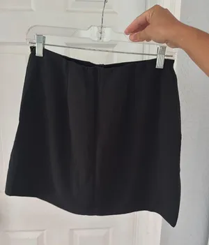 Abercrombie Black Mini Skirt thumbnail 1
