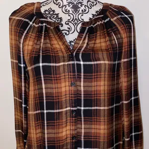 NWT!!Beach Lunch Lounge Madison Plaid Button Down Shirt Size Small 100% Rayon thumbnail 3