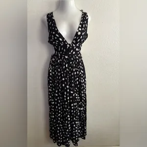 ASOS Front Slits Back Cut Out Black and White Patterned Maxi Beach Dress 2 thumbnail 2