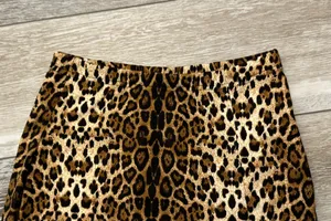 SHEIN Sz XS Adorable Leopard Print Mini Skirt Super Soft Pull On thumbnail 5