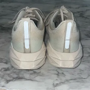Asics Nova Blast 4 Running Shoes thumbnail 4