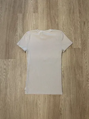 aritzia shirt  thumbnail 2