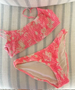 Triangl Swim Inesa Pop Floral Bikini Top Large & Bottoms Medium Matching Set thumbnail 1