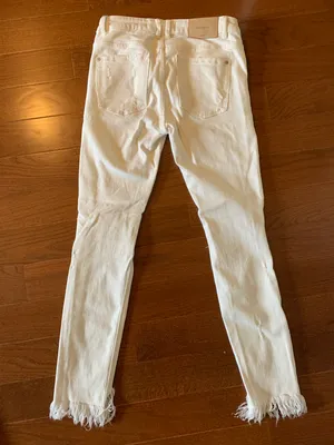 ZARA Frayed Bottom Jeans thumbnail 3