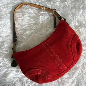y2k COACH Vintage 4828 Red Suede Hobo Mini Purse Shoulder bag thumbnail 2