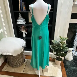 Forever 21 Green Satin Cowl‑Neck Dress – Size Medium – NWT thumbnail 4