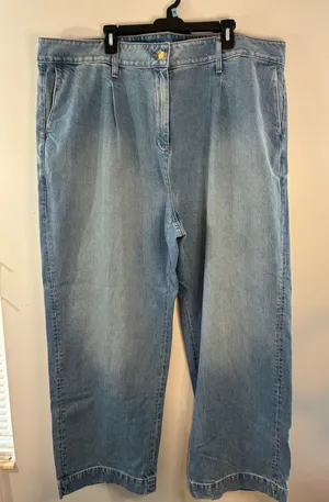 NWT J.Crew Essential‎ Wide Leg Crop Jeans Light Wash Denim Casual Boho Size 37 thumbnail 1