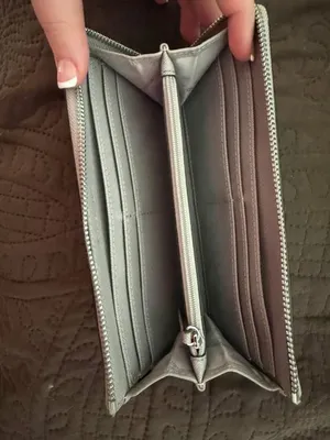 Michael kors wallet  thumbnail 3