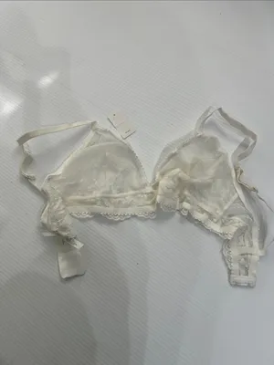 Have Lace Triangle Bralette in Ivory thumbnail 4