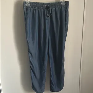 Lands’ End Women’s Casual Chambray Drawstring Ankle Pants thumbnail 8