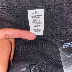 black denim skinny ankle jeans thumbnail 7