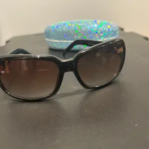 Guess Black and Blue Fashion Sunglasses thumbnail 9