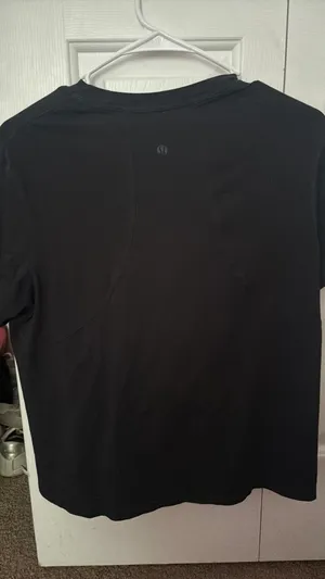 Lululemon Shirt thumbnail 3