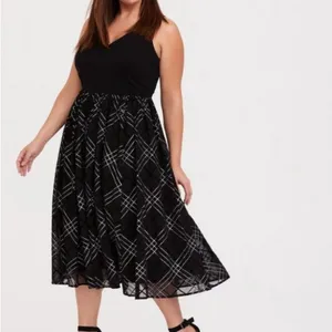 Torrid Black Ponte & Mesh Plaid Midi Dress‎ Plus Size 24 thumbnail 3