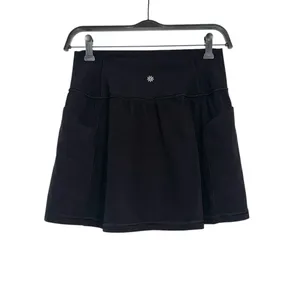 Athleta Salutation Stash Pocket 14.5 in Black Skort SMALL thumbnail 4