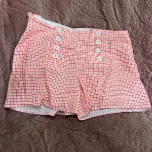 Handmade Pink Plaid Two-Piece Set - Button Front Shorts & Vest thumbnail 2