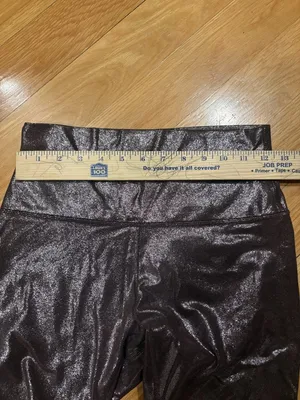 Lululemon Size 8 Metallic Shimmer Athletic Biker Shorts thumbnail 5
