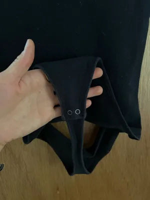 Super soft back cutout Abercrombie & Fitch black bodysuit thumbnail 2