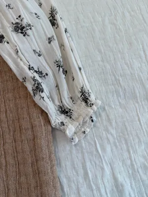 American Eagle Floral Blouse thumbnail 2