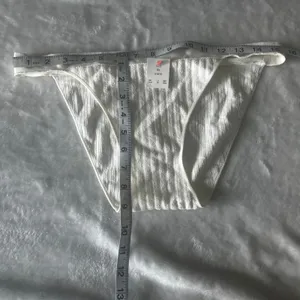 NEW Womens Colsie XL White Bralette and Underwear Set NWT‎ thumbnail 8