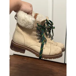 Frye Samantha Shearling Lace Up Hiking Boots Leather Lug Sole Water Resistant thumbnail 2
