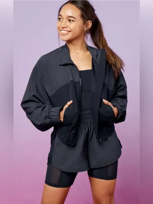 Fabletics Bobbie Glam Black Jacket Cropped Lightweight Bomber Athletic Zip-Up thumbnail 3